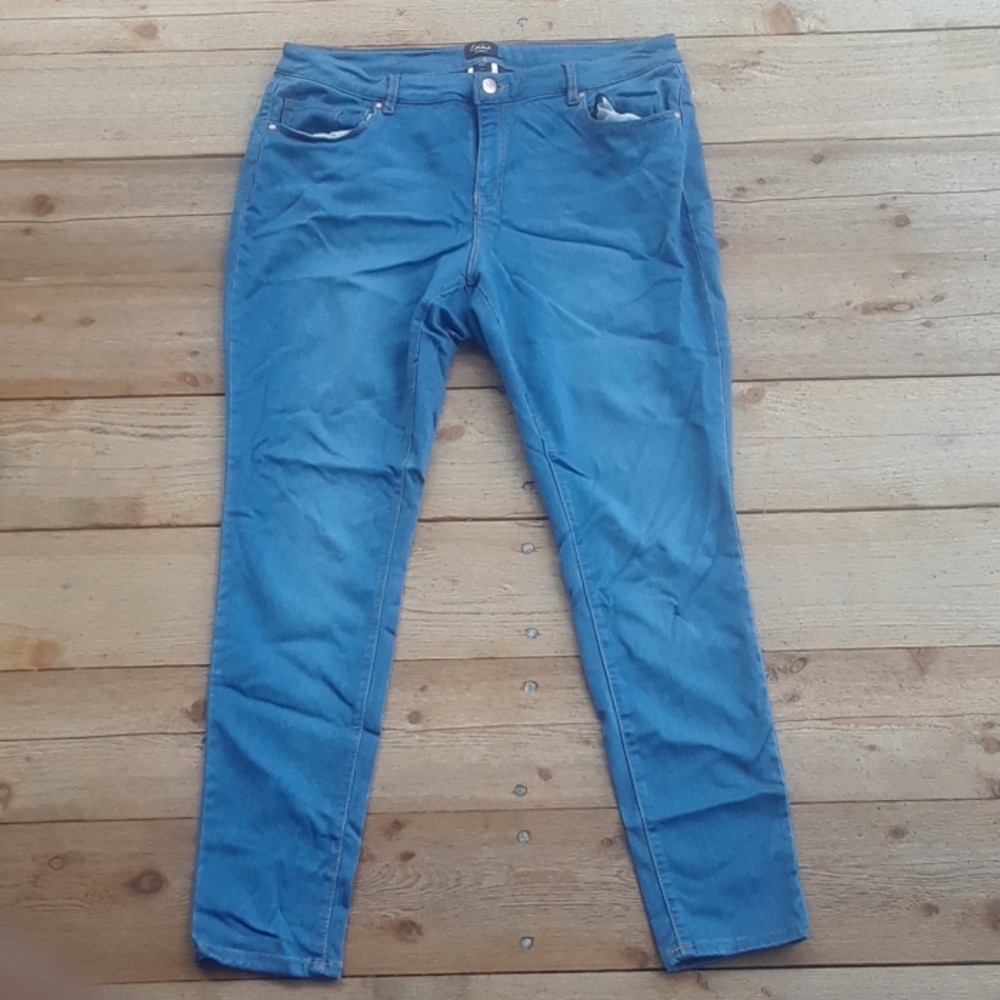 Simple Emma Jeans